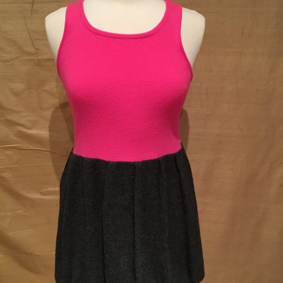 Alice + Olivia
Fuchsia and Grey Cashmere Wool Casual Dress - Picture 2 of 16